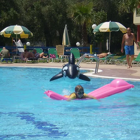 Hotel Damia 3*