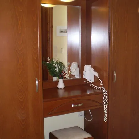 Damia Hotel 3*